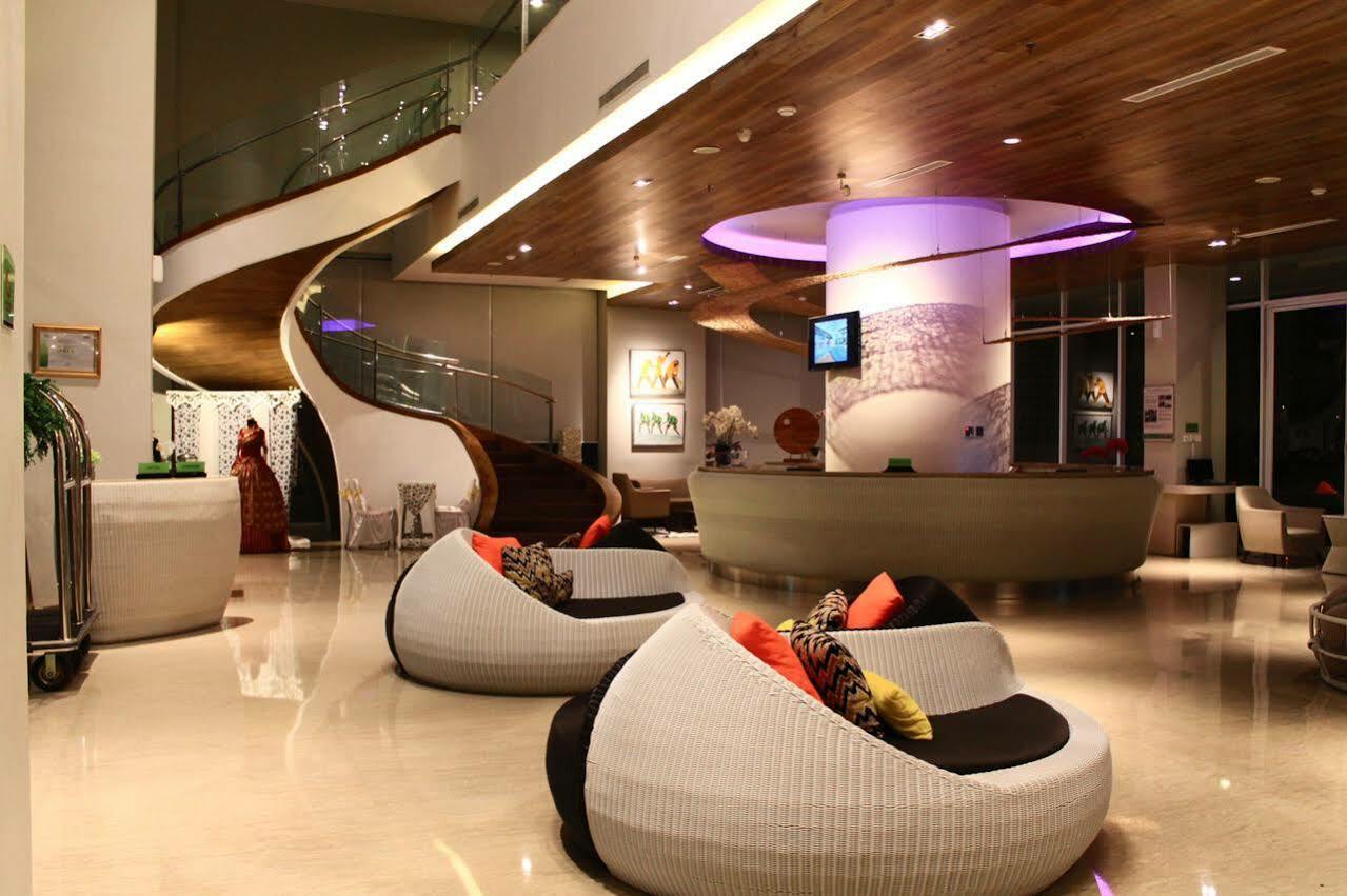 Swiss-Belcourt Bogor Hotel Ngoại thất bức ảnh