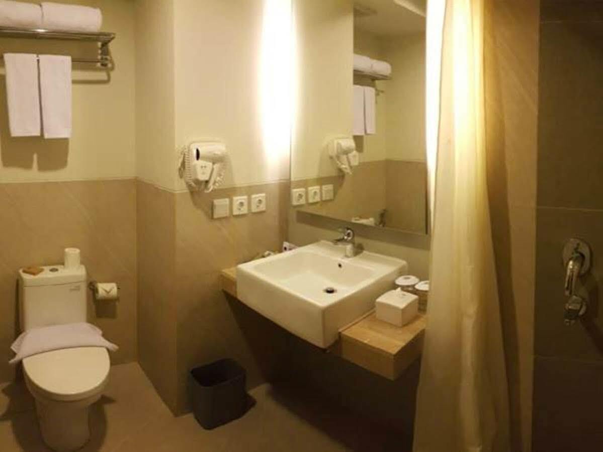 Swiss-Belcourt Bogor Hotel Ngoại thất bức ảnh